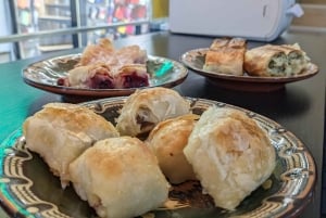 Belgrade: Street Food and Drinks Tour with 20+Tastings