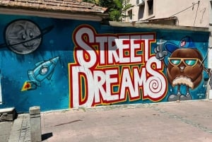 Belgrade: Street Food and Drinks Tour with 20+Tastings