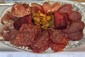 Belgrade: Street Food and Drinks Tour with 20+Tastings