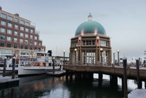 Boston: Cocoa and Carols Holiday Cruise