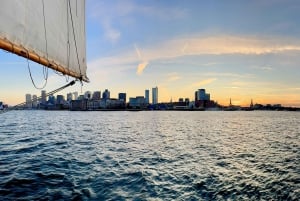 Boston: Bostonin satamaristeily: Auringonlasku Tall Ship Harbor Cruise