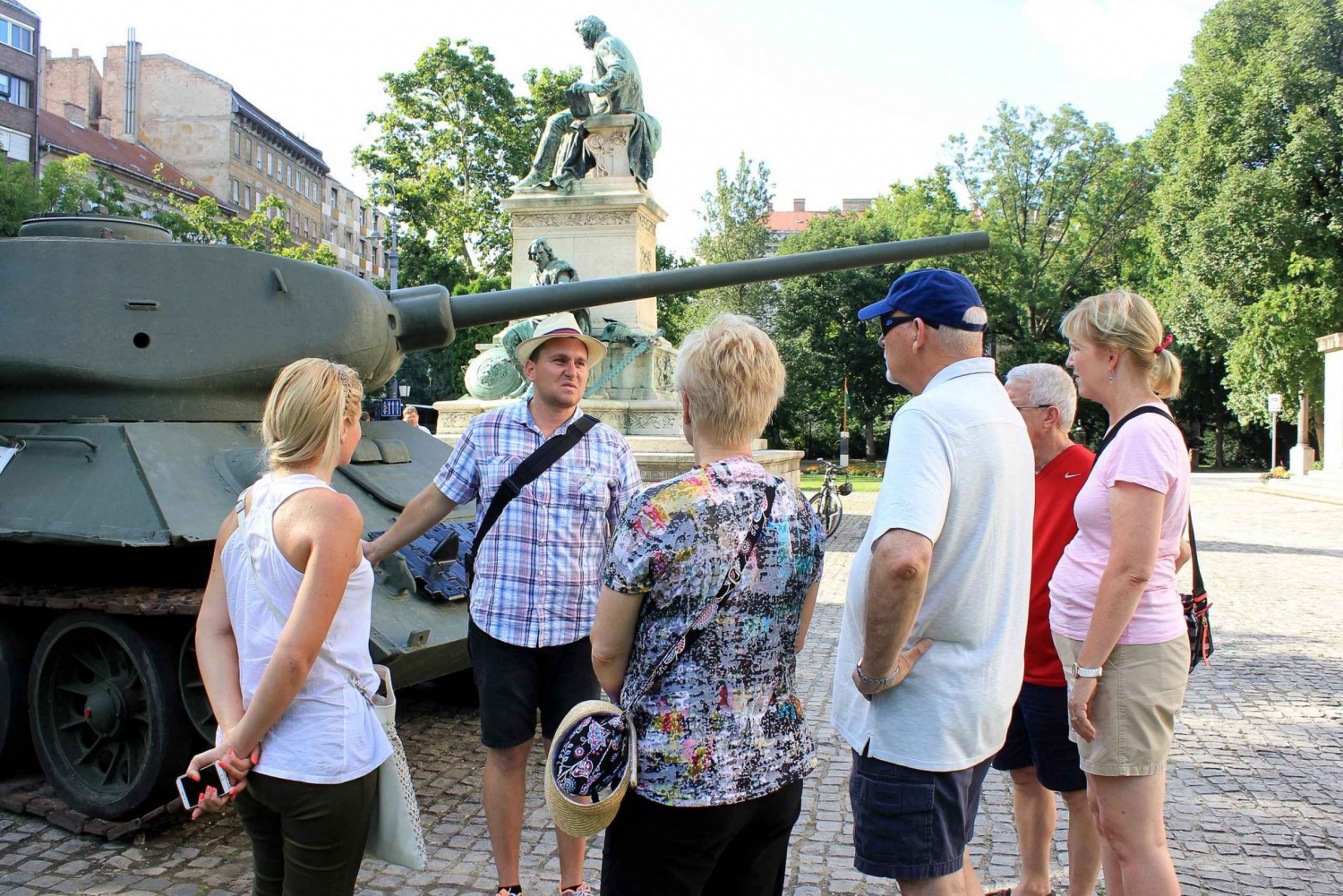 Budapest: Private Communism Walking Tour with Museum Entry