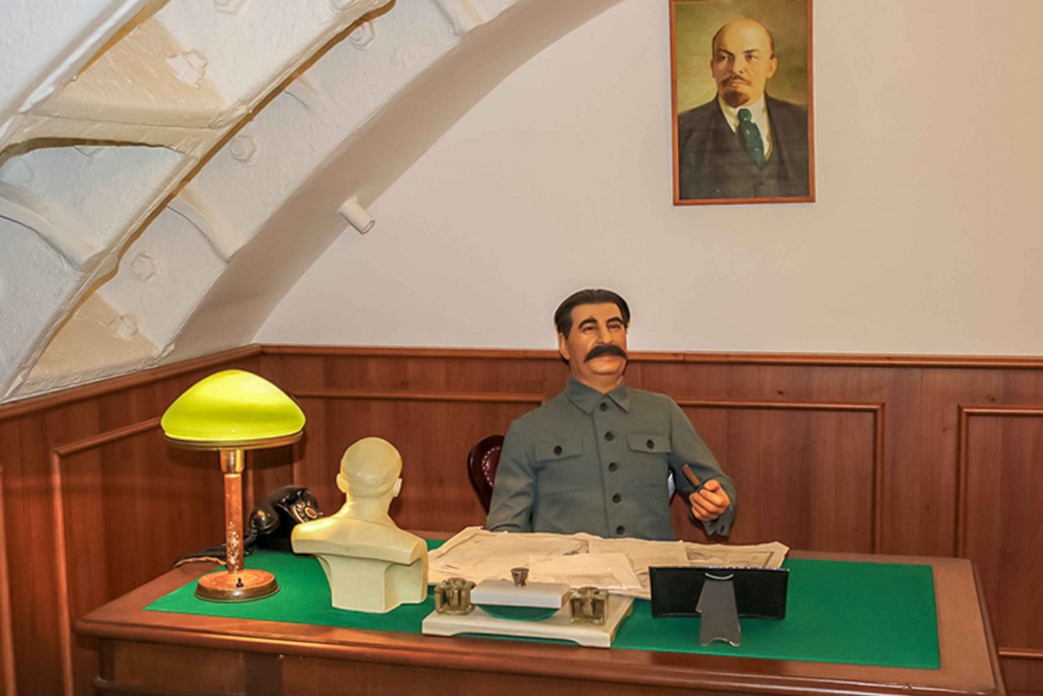Каб 42. Бункер Сталина 42. Бункер-42 на Таганке кабинет Сталина. Музей бункер Сталина в Измайлово. Бункер - 42 комната Сталина.