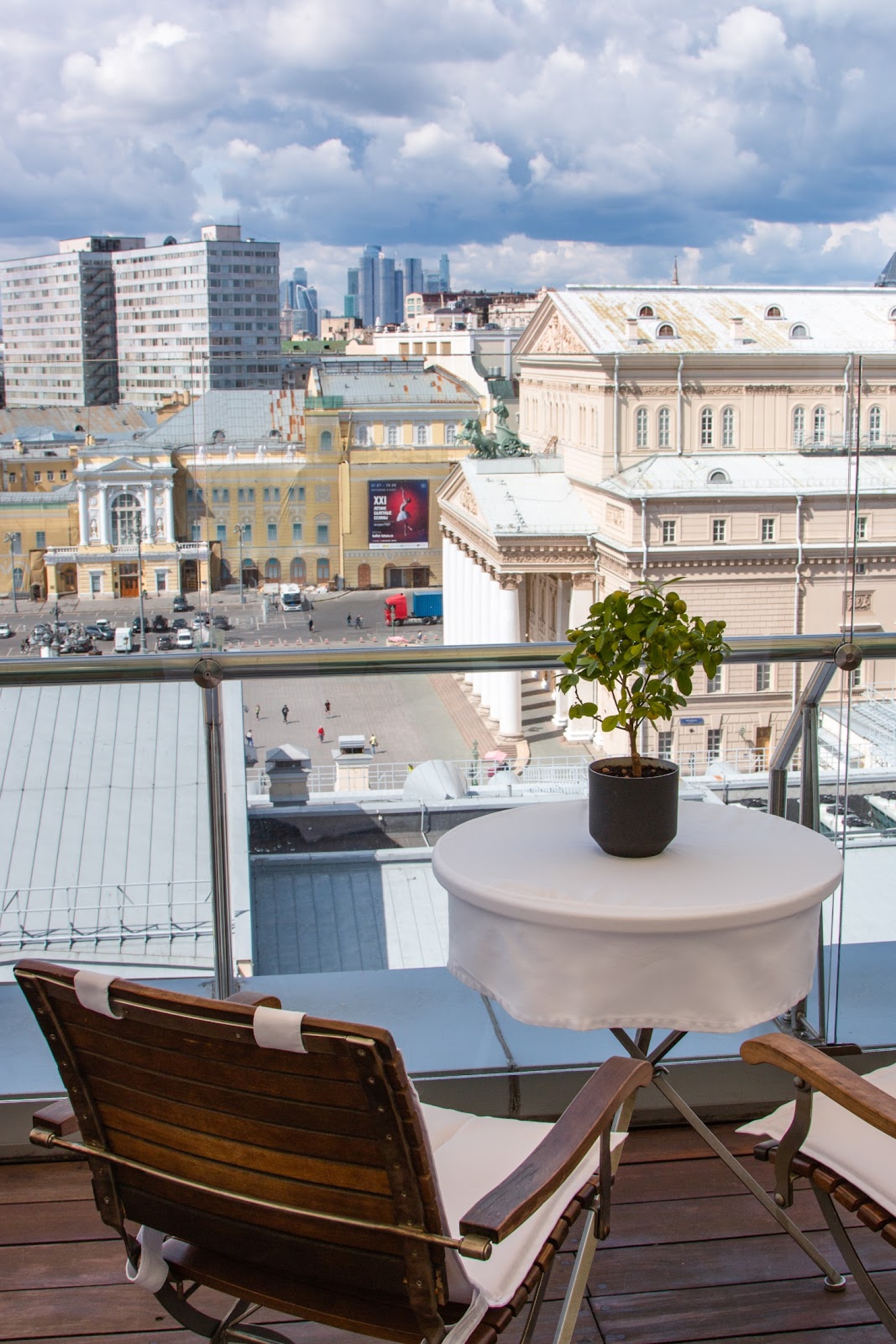 Conservatory Lounge&Bar