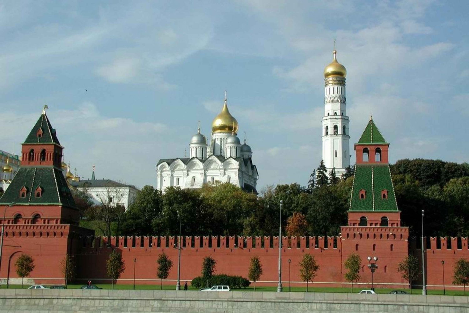 перед вами фотографии четырех достопримечательностей московской области
