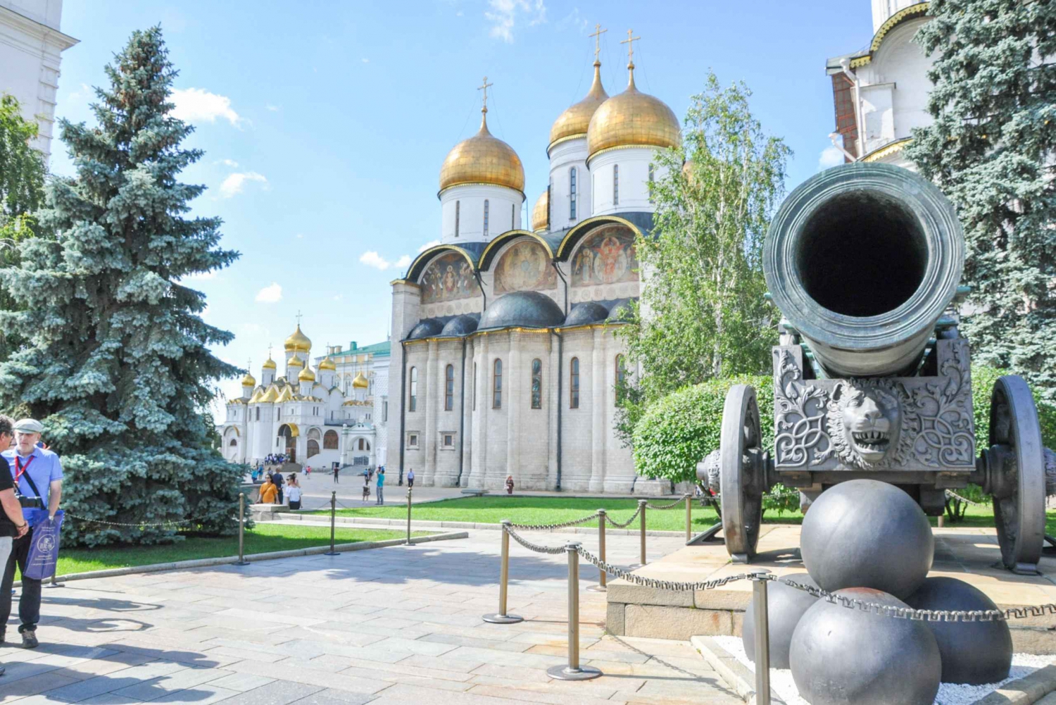 Moscow Kremlin: Skip-the-Line Ticket and Introduction Tour