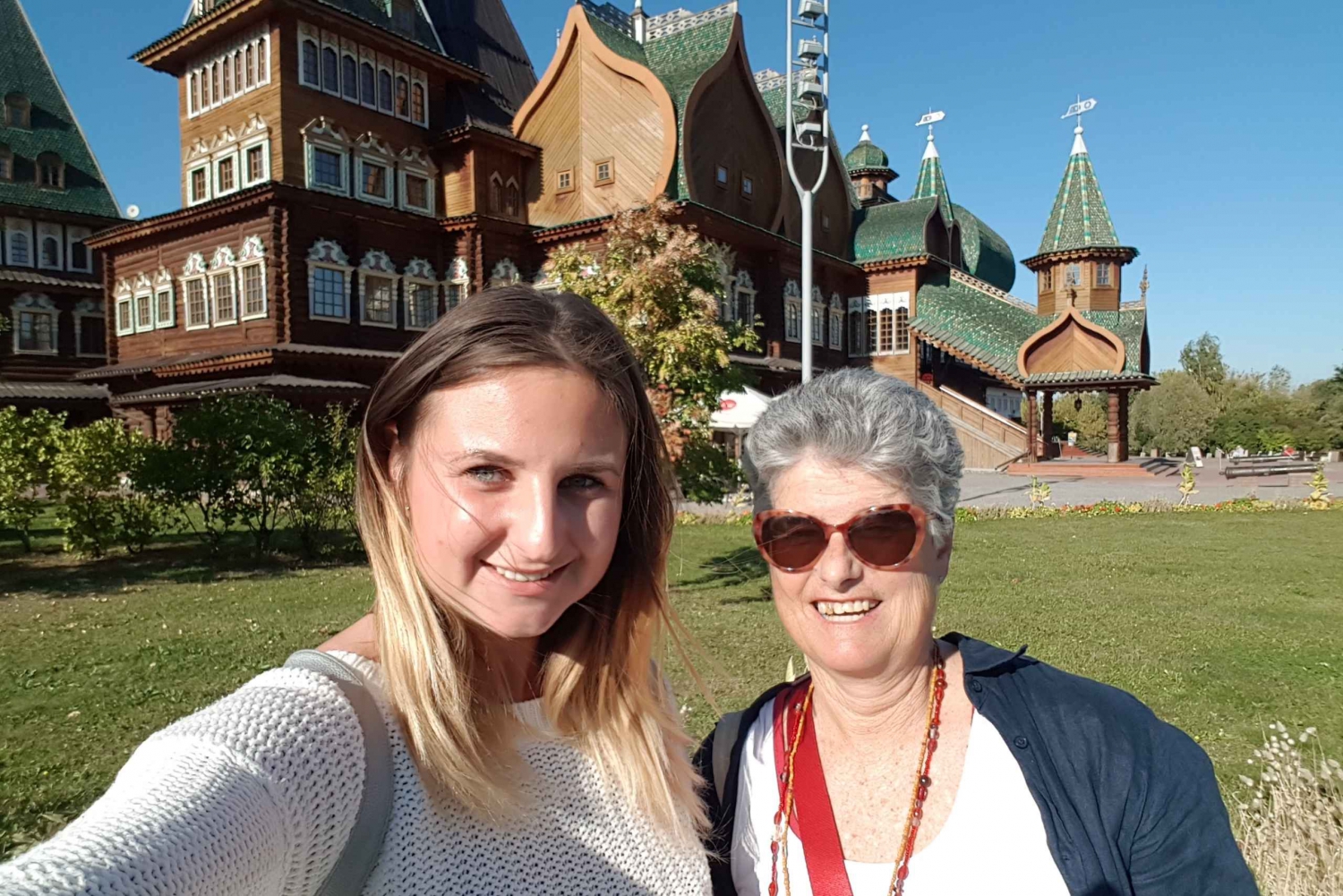Private Tour of Kolomenskoye Tsar's Estate and Wooden Palace