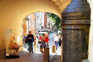 Riga: Private City Highlights Tour incl. Old Town