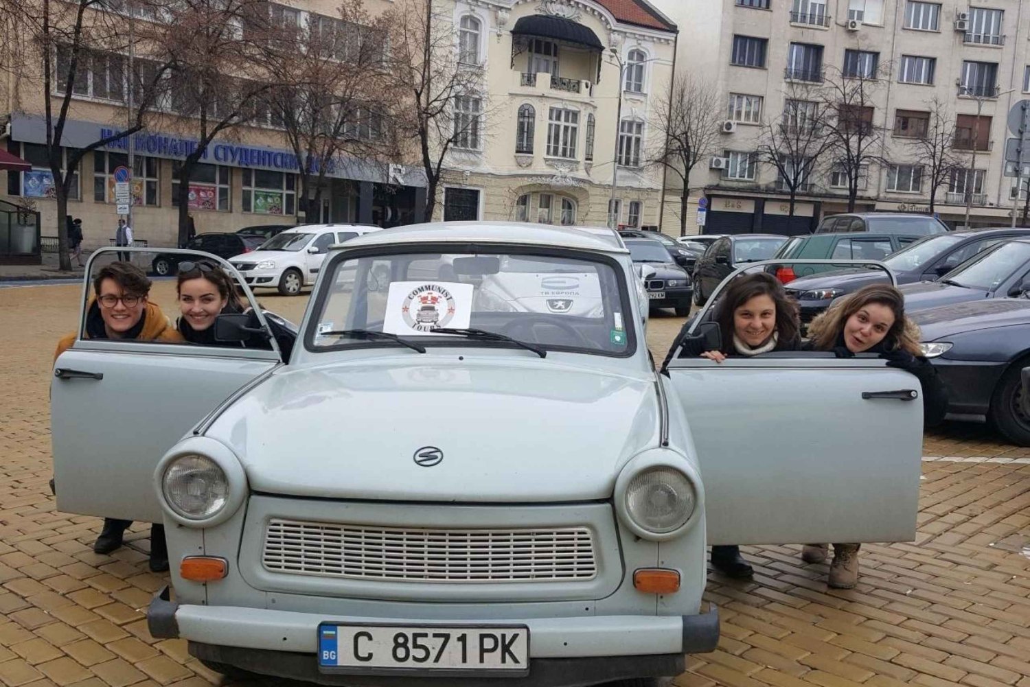 Sofia: Kommunistiska kvarlevor: Körtur i en Trabant-bil