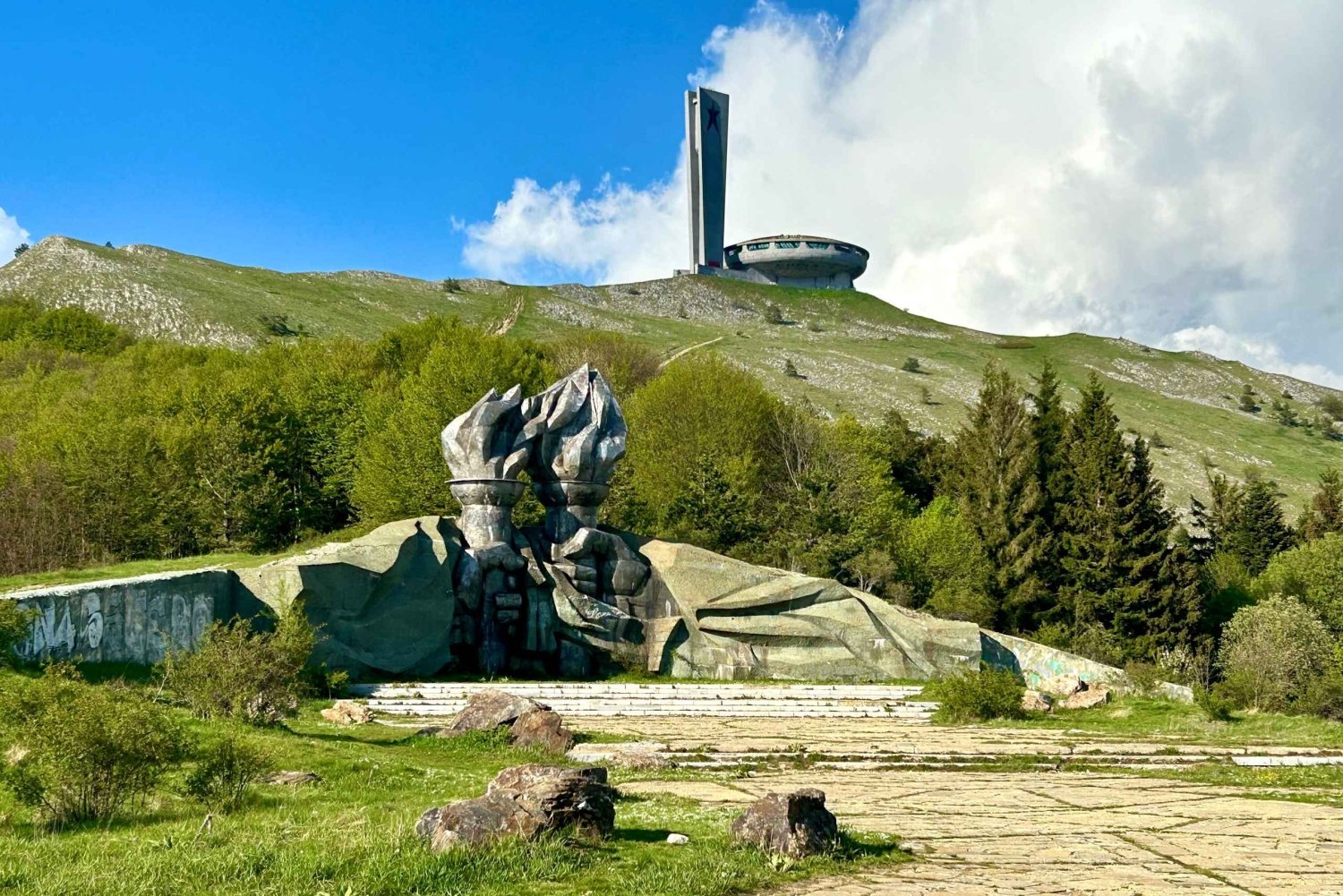 Sofía: Lo más destacado de Bulgaria - Valle de las Rosas y Buzludzha