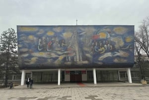 História da URSS, artes em mosaico, arquitetura e estátuas soviéticas
