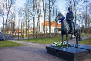 Viljandi: City Highlights Walking Tour with Local Guide