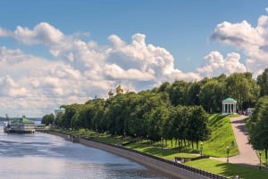 Yaroslavl: Day Trip from Moscow with a Private Guide
