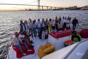 Croisière au coucher du soleil dans la baie de Maputo