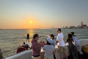 Croisière au coucher du soleil dans la baie de Maputo