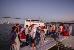 Croisière au coucher du soleil dans la baie de Maputo