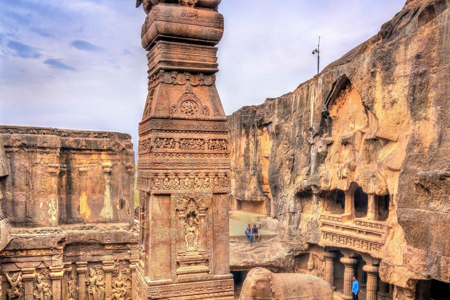 En dagstur til Ajanta- og Ellora-grottene med Bibi Ka Maqbara