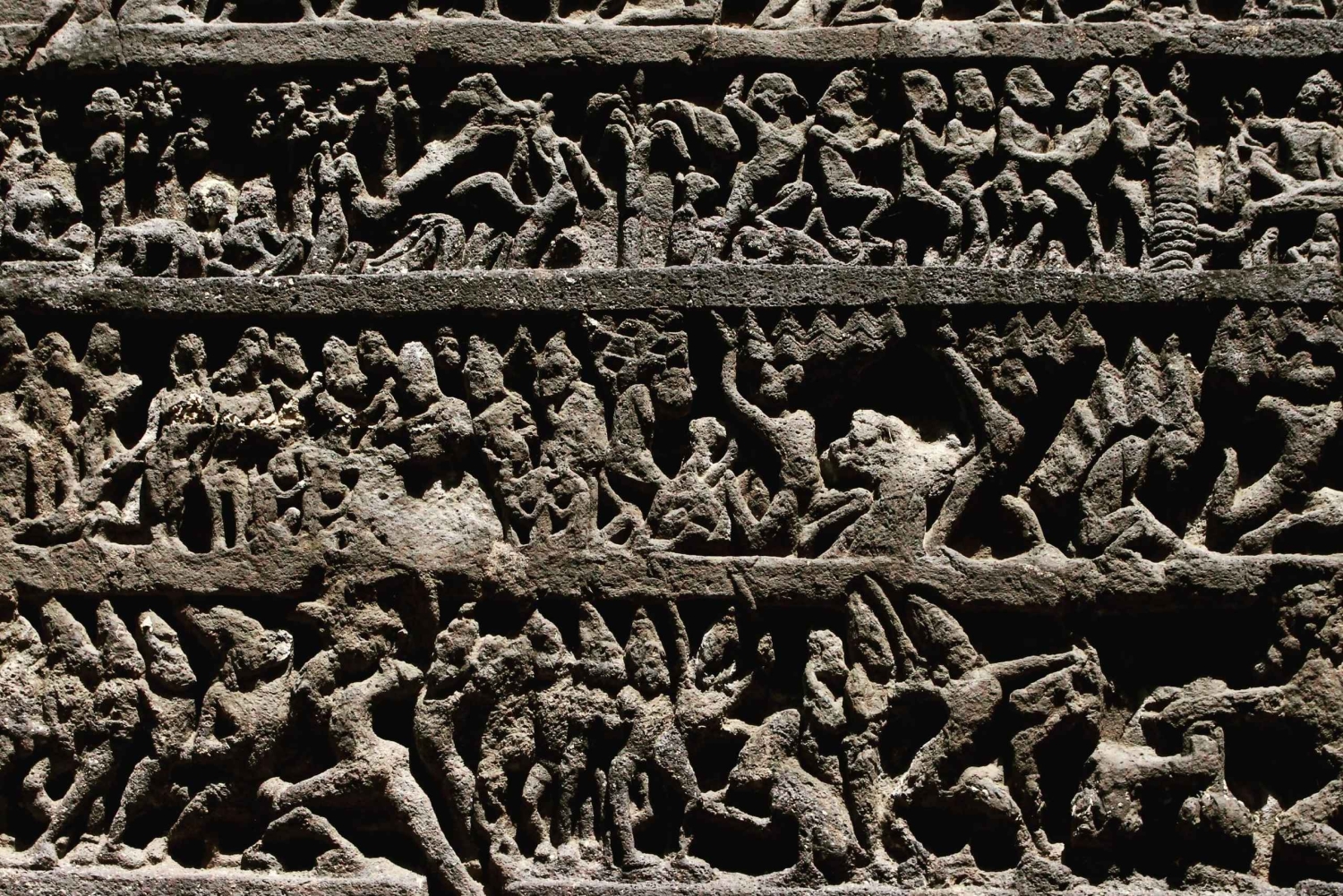 Päiväretki Ajantan ja Elloran luoliin Bibi Ka Maqbaran kanssa