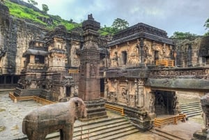 En dagstur til Ajanta- og Ellora-grottene med Bibi Ka Maqbara