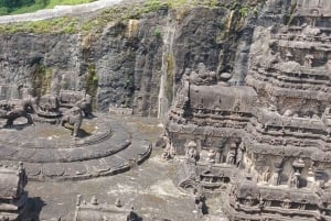 Erschwingliche Taxifahrt von Aurangabad zu den Ajanta & Ellora Höhlen