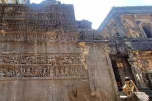 Erschwingliche Taxifahrt von Aurangabad zu den Ajanta & Ellora Höhlen