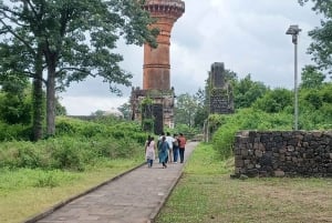 Erschwingliche Taxifahrt von Aurangabad zu den Ajanta & Ellora Höhlen