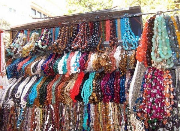 Wholesale Cloth Market in Mumbai That You Can Explore in 2024