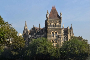 Mumbai: Heritage Highlights Walking Tour with Food Tasting