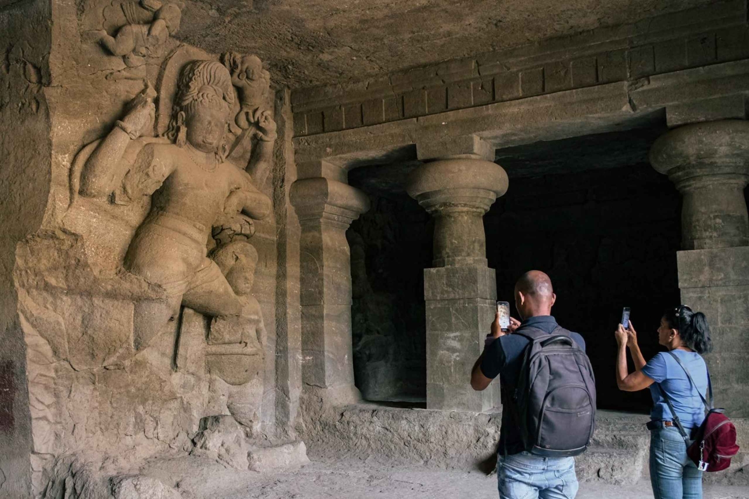 Visite quotidienne des grottes d'Elephanta avec masala chai et collations