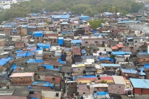 'Discover Dharavi : Walking Through Asia's Vibrant Slum'