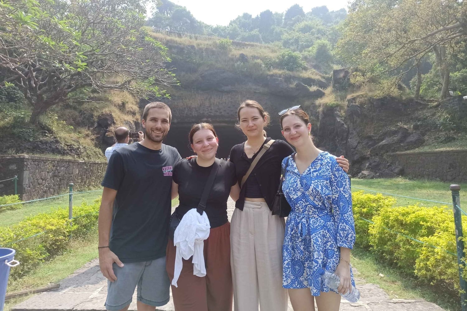 Elephantan luolat Yksityinen opas saarella