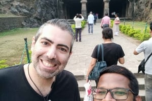 Elephantan luolat Yksityinen opas saarella