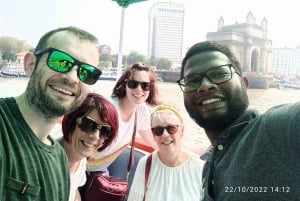 Elephantan luolat Yksityinen opas saarella