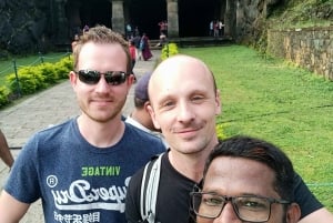 Elephantan luolat Yksityinen opas saarella