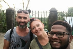 Elephantan luolat Yksityinen opas saarella