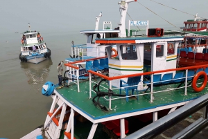 Mumbai: Guided Elephanta Island and Caves Tour
