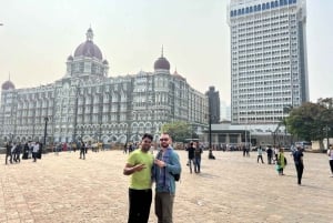 Koe vanhan Mumbain nähtävyydet kuin paikallinen Guframin kanssa