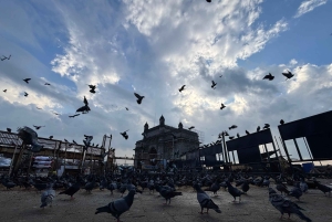 From Docks to Dreams: Mumbai's Iconic Trail