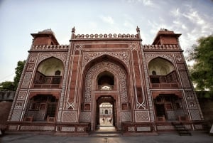 From Mumbai: 2 Days Taj Mahal & Agra, Delhi Tour With Flight