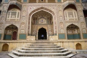 From Mumbai: 3 Day Golden Triangle Tour with Agra & Jaipur