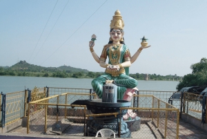 From Mumbai: Nizamabad Day Trip with Flights