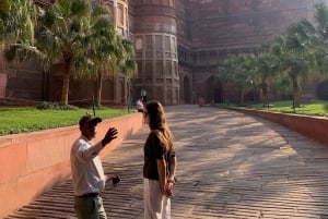 De Mumbai: Excursão noturna ao Taj Mahal com voo e hotel