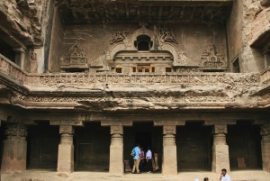 Fra Mumbai: Privat 12-dages tur til gamle huler og Mughal-steder