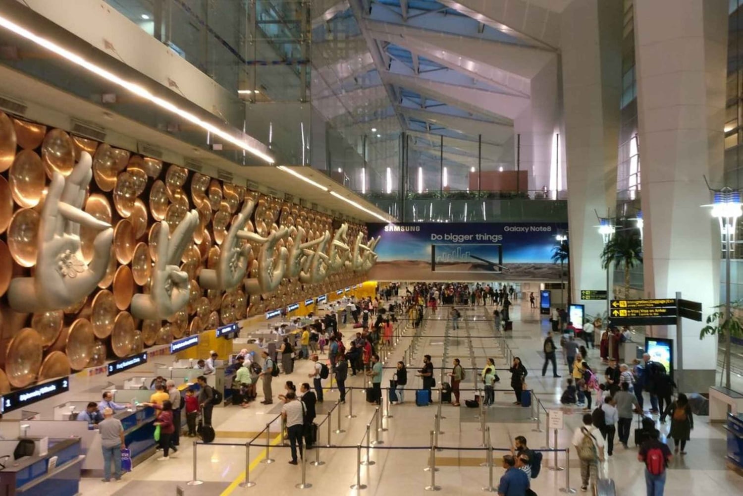 Z Bombaju: Prywatna wycieczka z przewodnikiem do Taj Mahal z noclegiem