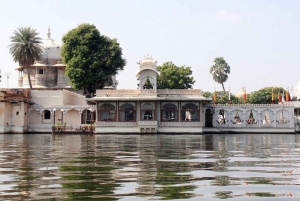 From Mumbai Private Same-Day Udaipur Tour by Flight