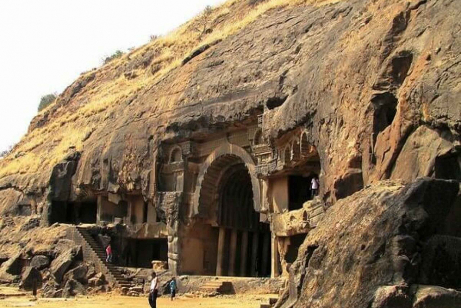 From Mumbai: Sanjay Gandhi Park Safari & Kanheri Caves Tour