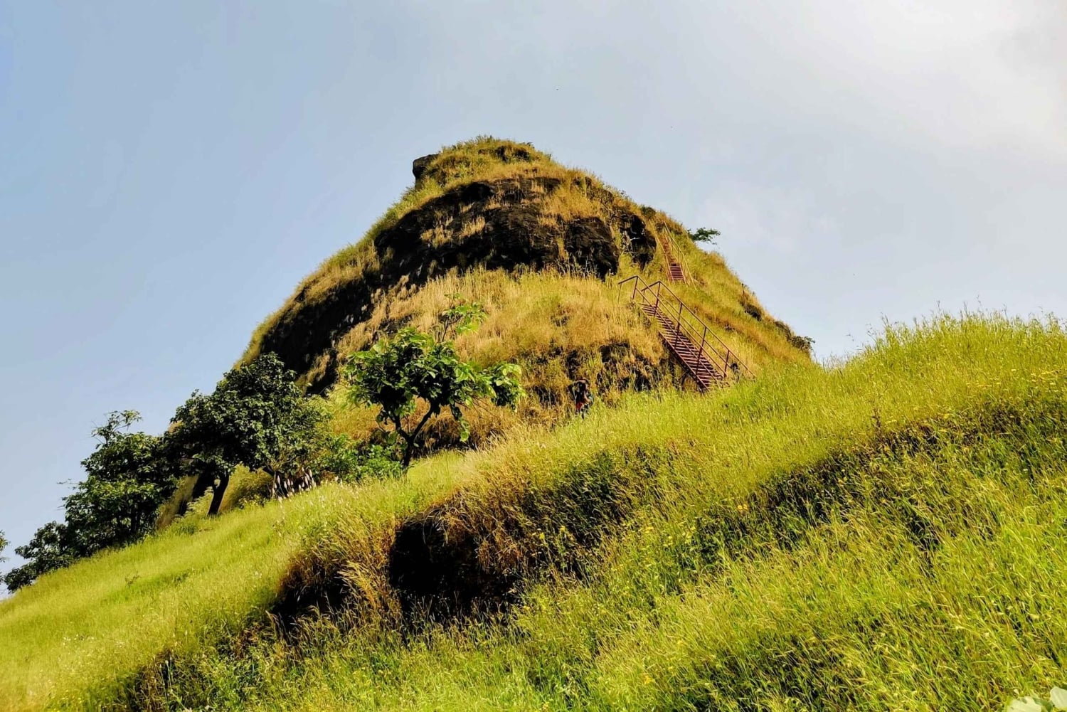 Desde Mumbai: ruta guiada al fuerte de Sondai con comidas y traslados
