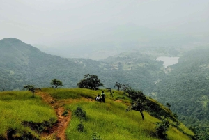 Desde Mumbai: ruta guiada al fuerte de Sondai con comidas y traslados