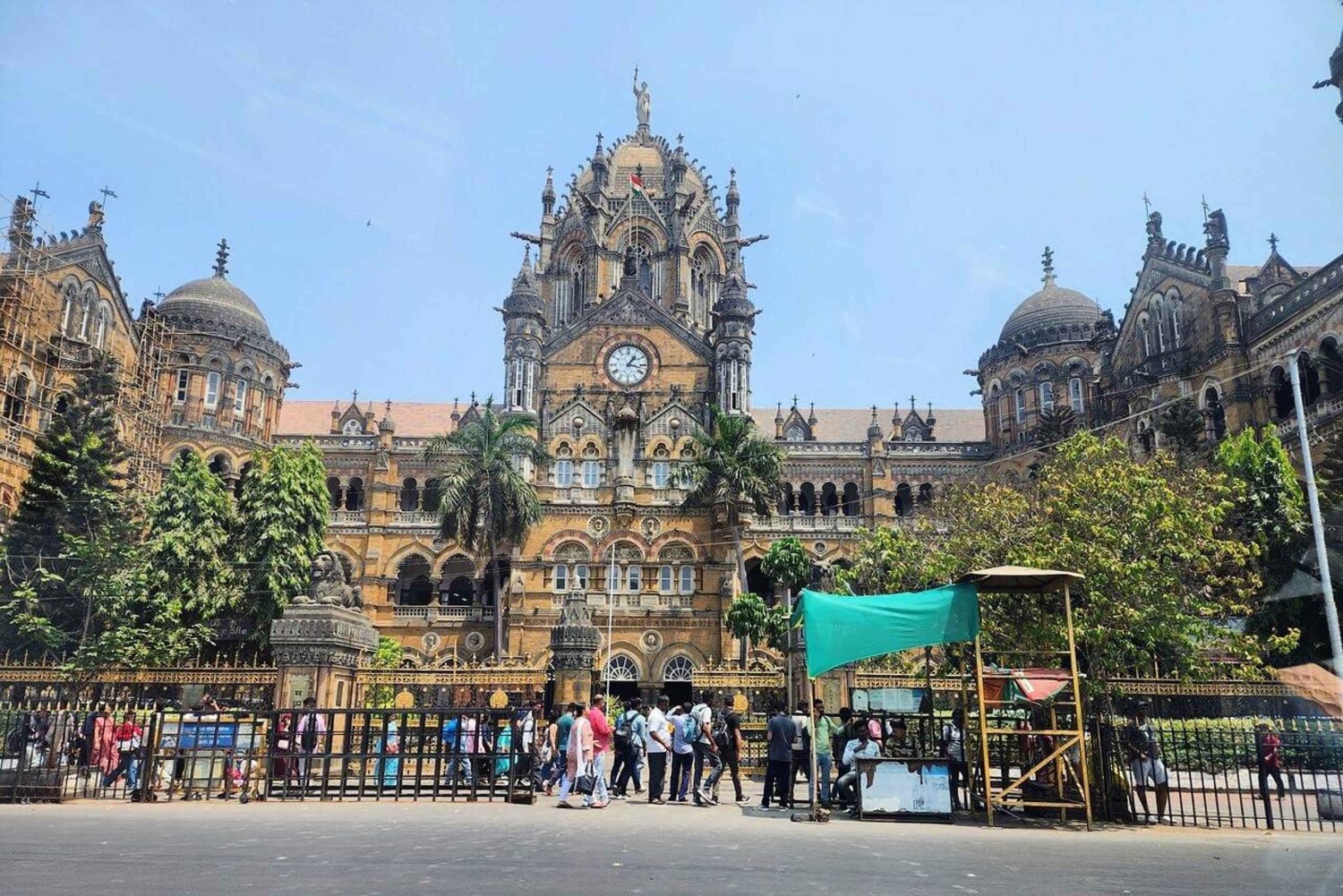From Udaipur: Same-Day Mumbai City & Elephanta Caves Tour