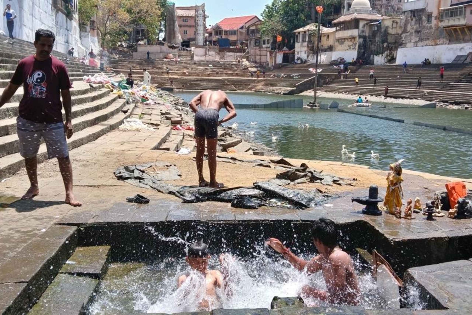 Full-Day Private Mumbai Slum and City Sightseeing Tour